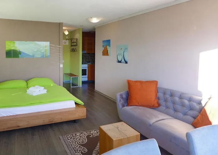 Jeanne D'arc Apt- C-28 By Interhome